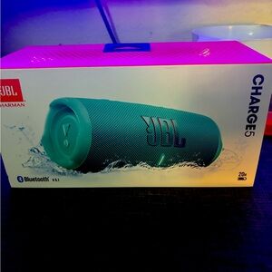 JBL Charge 5